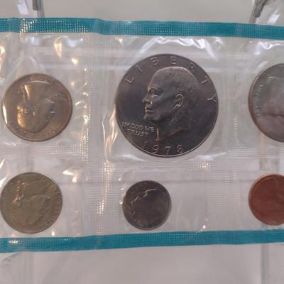 Set of Five 1978 U. S. Mint Uncirculated Coin Sets (#151)
