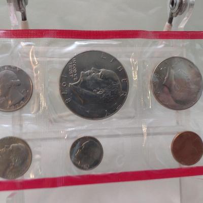 Set of Five 1978 U. S. Mint Uncirculated Coin Sets (#151)