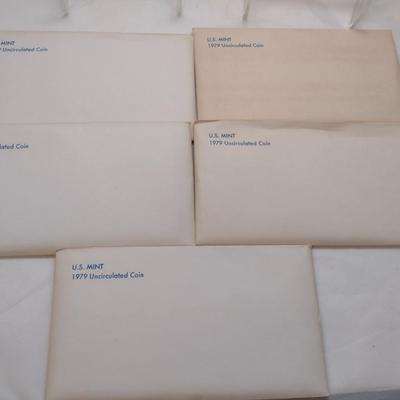 Set of Five 1979 U. S. Mint Uncirculated Coin Sets (#152)