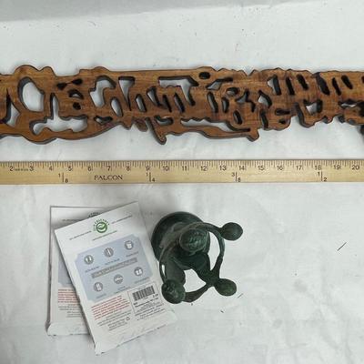 Give Thanks Reminder Wall Hanging with Candle Holder and 2 Scented Satchels