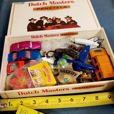 LOT 126 CIGAR BOX FULL OF SMALLS