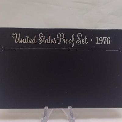 Set of Five 1976 U. S. Mint Proof Coin Sets (#218)