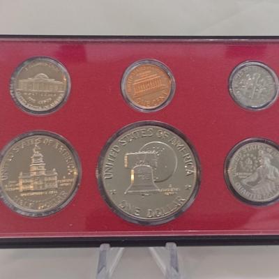 Set of Five 1976 U. S. Mint Proof Coin Sets (#218)