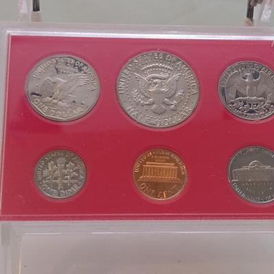Set of Five 1981 U. S. Mint Proof Coin Sets (#220)