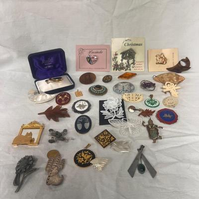 Gold Plated NZ Paua Brooch and Much More (BBC-DZ)