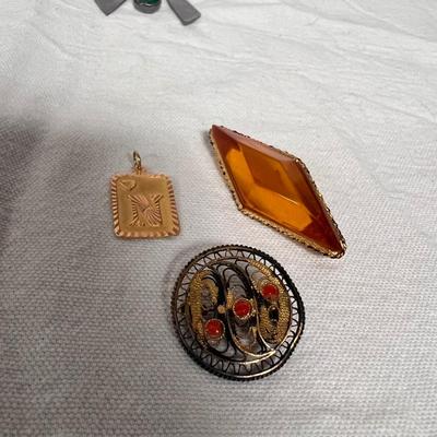 Gold Plated NZ Paua Brooch and Much More (BBC-DZ)