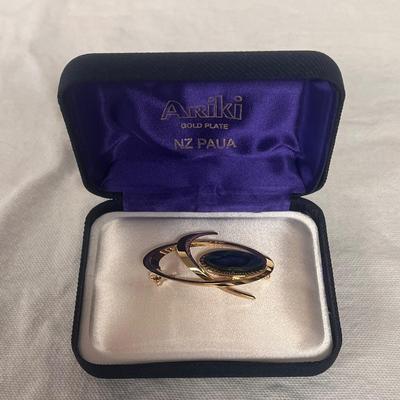 Gold Plated NZ Paua Brooch and Much More (BBC-DZ)