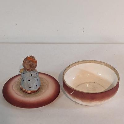Vintage M.B. Daniels & Co Porcelain Trinket Box