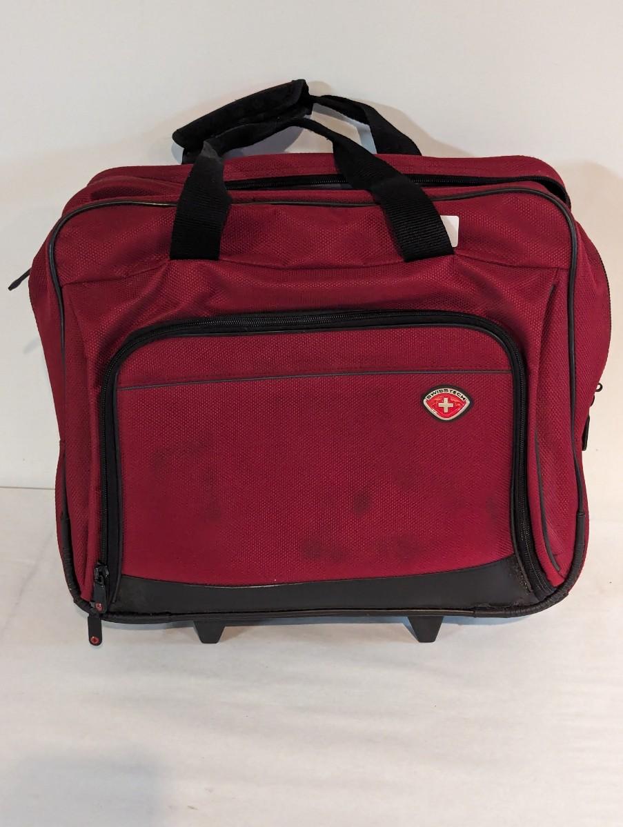 swiss-tech-rolling-carry-on-bag-estatesales