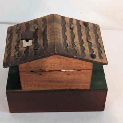 Vintage Swiss Cottage Music Box
