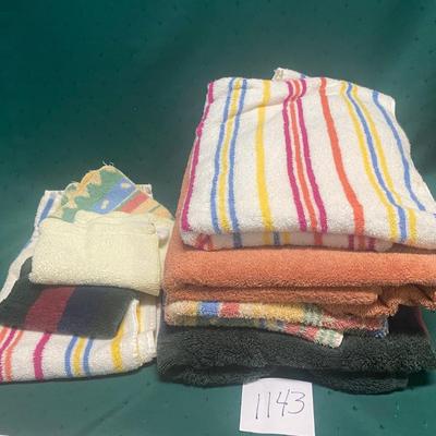 Bath And Hand Towel Lot