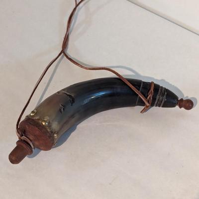 Primitive Powder Horn