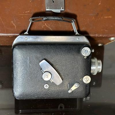 MAGAZINE CINE-KODAK EIGHT MOVIE CAMERA & AN OPTIMA II CAMERA