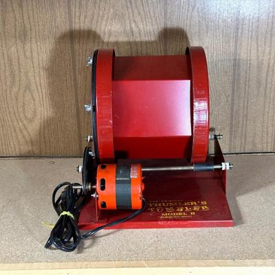 THUMLER'S TUMBLER MODEL B WITH ABRASIVES