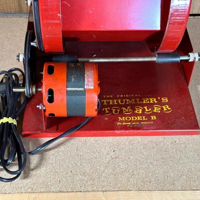 THUMLER'S TUMBLER MODEL B WITH ABRASIVES