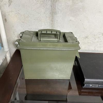AMMO BOX AND PISTOL CARRY CASE
