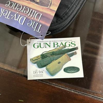CABELAS SNUG FIT CUSTOM MOLDED PISTOL CASE AND SKB DRY-TEK HANDGUN BAG