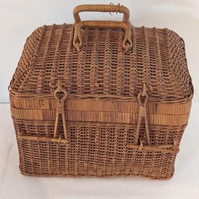 Wicker Picnic Basket
