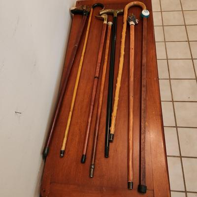 Lot of 8 Walking Sticks Canes Duck, Dog, Lion, Pool Ball,