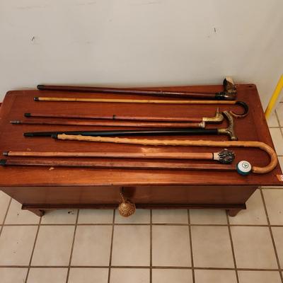 Lot of 8 Walking Sticks Canes Duck, Dog, Lion, Pool Ball,