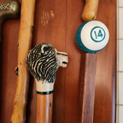 Lot of 8 Walking Sticks Canes Duck, Dog, Lion, Pool Ball,