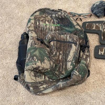 SPORT CLIMBERS TREE CLIMBERS, EAR MUFFS, SAFETY GLASSES, HUNTING BACK PACK AND USA TEAM PIN