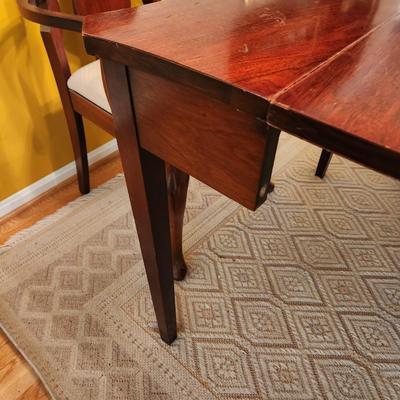 Vintage Expanding Desk to Dining Room Table w 6 chairs
