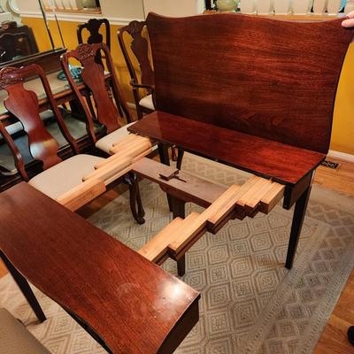 Vintage Expanding Desk to Dining Room Table w 6 chairs