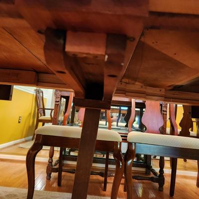 Vintage Expanding Desk to Dining Room Table w 6 chairs