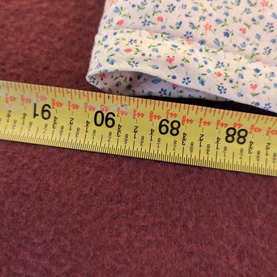 Vintage Hand Made Quilt Approx 90" x 80"