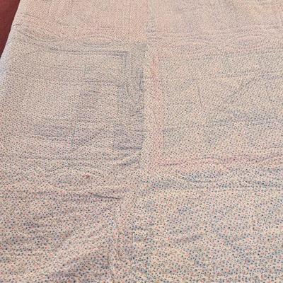 Vintage Hand Made Quilt Approx 90" x 80"