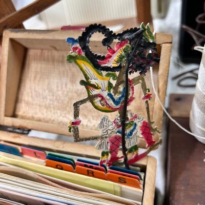 Handmade jewelry show displays, vintage collectibles