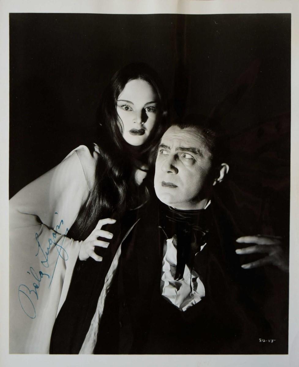 Dracula Bela Lugosi signed portrait photo | EstateSales.org