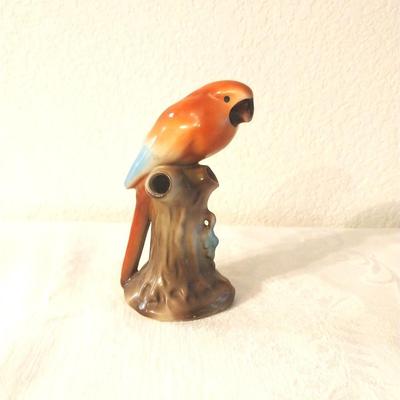 COLLECTIBLE BIRD FIGURINES
