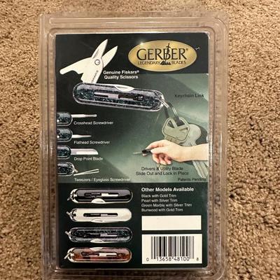 NEW GERBER KEYCHAIN TOOL & KA-BAR POCKET KNIFE