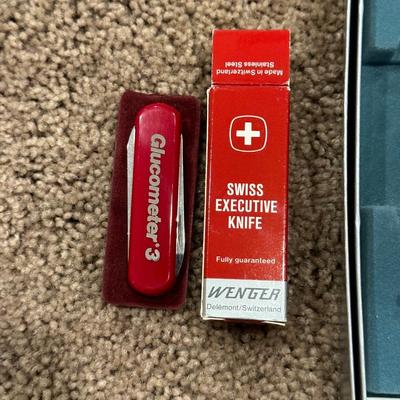 GERBER KEYCHAIN TOOL, ROYAL CREST MULTI FUNCTION AND SWISS EXECUTIVE KNIVES