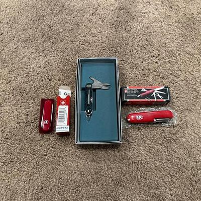 GERBER KEYCHAIN TOOL, ROYAL CREST MULTI FUNCTION AND SWISS EXECUTIVE KNIVES