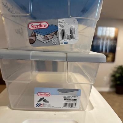 A VARIETY OF STORAGE TOTES
