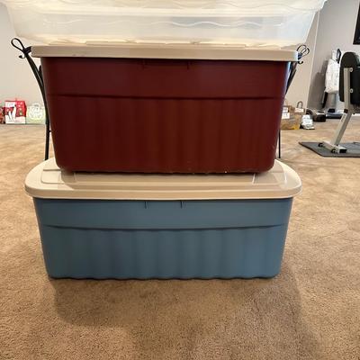 A VARIETY OF STORAGE TOTES