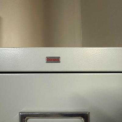 4 DRAWER METAL FILING CABINET