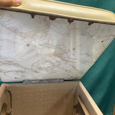 Rolling Sewing Chest