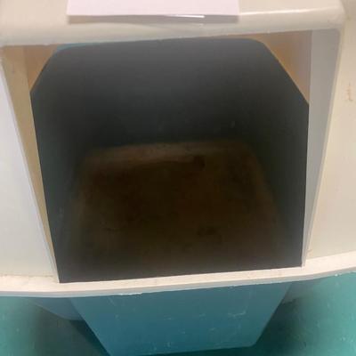Cat Litter Box
