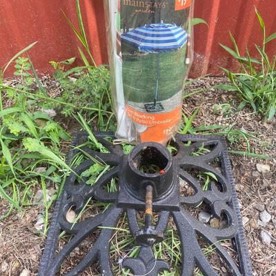 6.5’ Patio Umbrella And Stand
