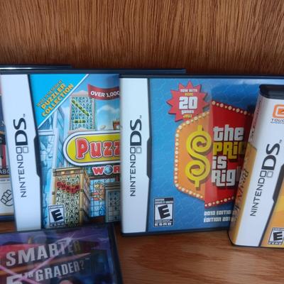 NINTENDO DS LITE PORTABLE GAMING SYSTEM WITH MANY GAMES AND CARRY CASE