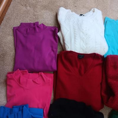 LADIES SWEATERS, TURTLENECKS, SWEATSHIRTS AND LONG SLEEVE SHIRTS SIZE 1X