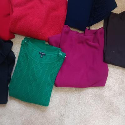 LADIES SWEATERS, TURTLENECKS, SWEATSHIRTS AND LONG SLEEVE SHIRTS SIZE 1X