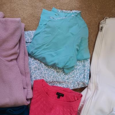 LADIES SWEATERS, SWEATSHIRTS, LONG SLEEVE SHIRTS AND PAJAMAS 1X - 2X