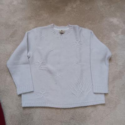 2 LADIES WOOLRICH SWEATERS SIZE XL
