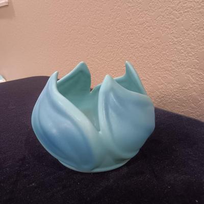 VAN BRIGGLE POTTERY LOTUS LEAF VASE