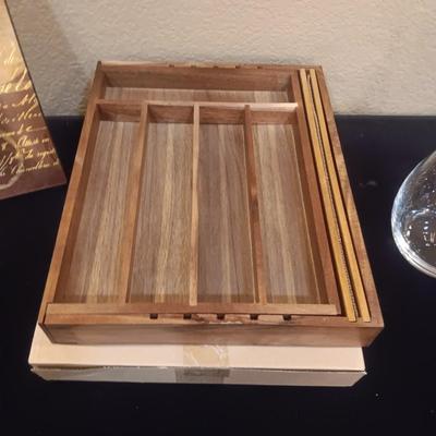 NEW BAMBOO EXPANDABLE DRAWER ORGANIZER, GLASS PITCHER & GLASS PLATTER
